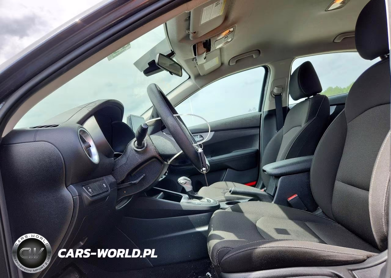 2023 Kia Forte Lxs VIN:3KPF24AD8PE552604 - 7