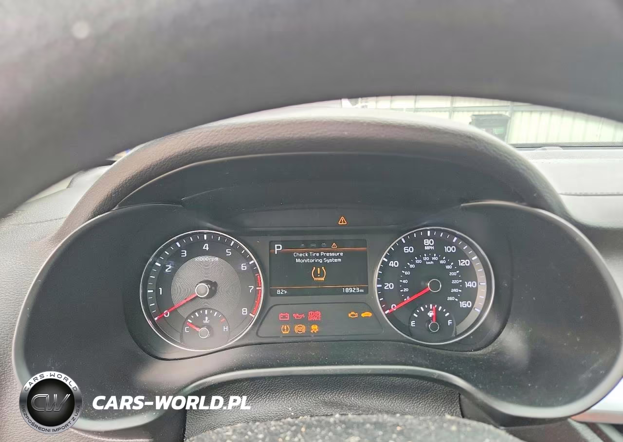 2023 Kia Forte Lxs VIN:3KPF24AD8PE552604 - 9