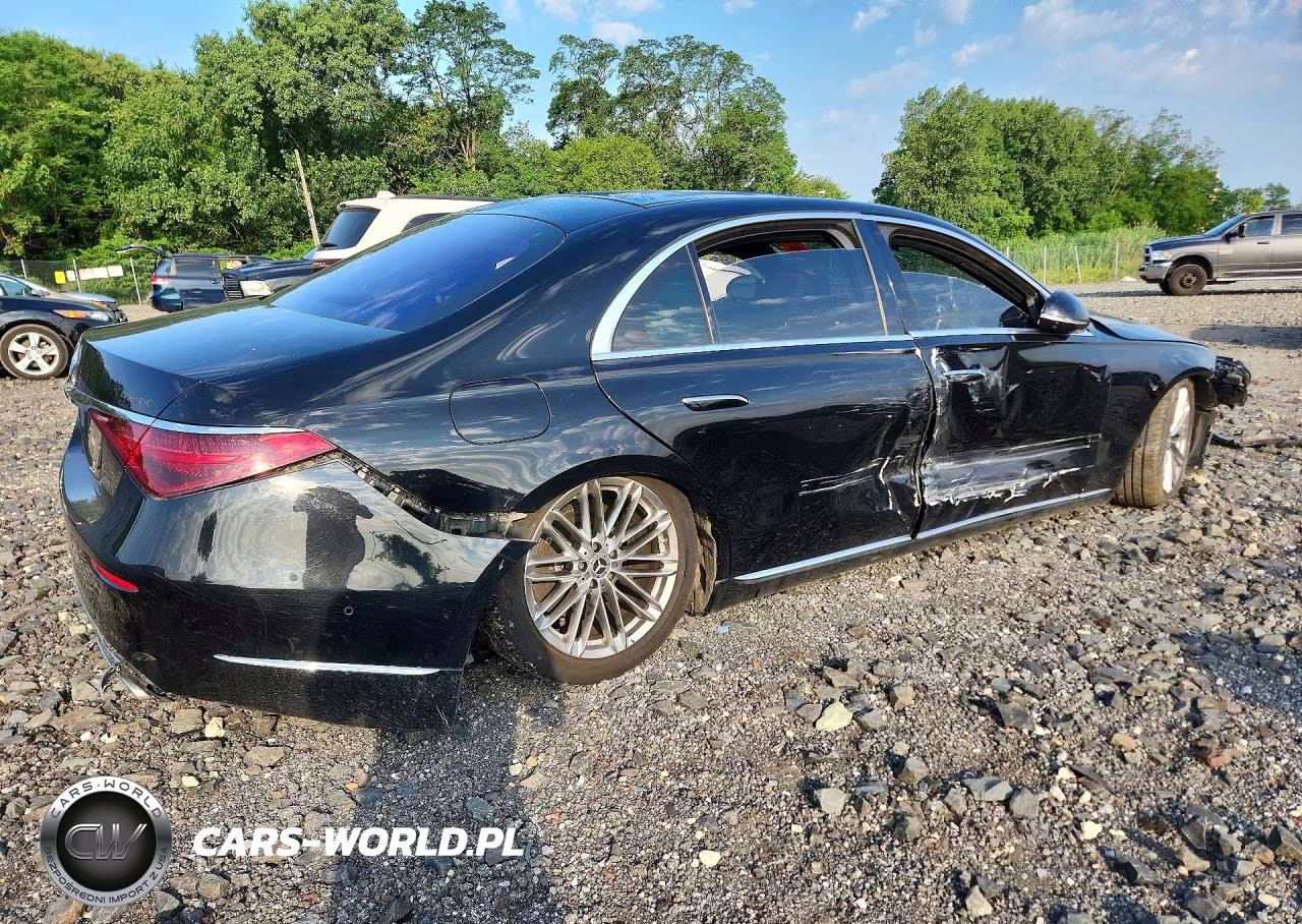 2021 Mercedes-Benz S 580 4Matic VIN:W1K6G7GB2MA003784 - 3