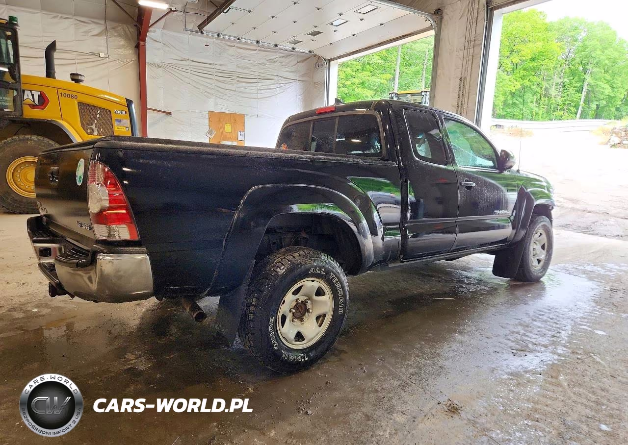 2015 Toyota Tacoma V6 VIN:5TFUU4EN0FX116171 - 3