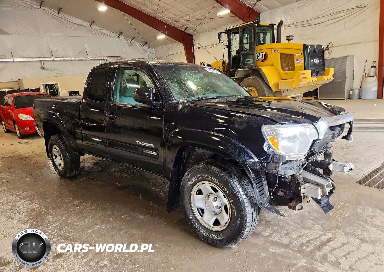 2015 Toyota Tacoma V6 VIN:5TFUU4EN0FX116171 - 4