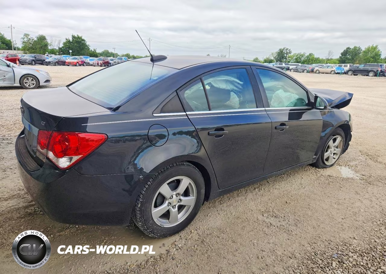 2015 Chevrolet Cruze Lt VIN:1G1PC5SBXF7184695 - 3