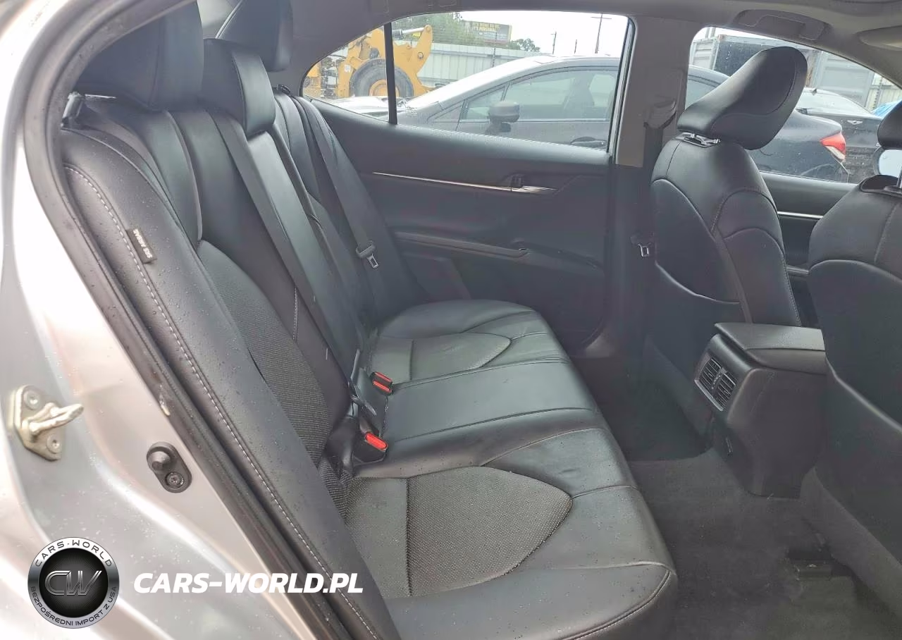 2020 Toyota Camry Xse VIN:4T1K61AK2LU303061 - 10