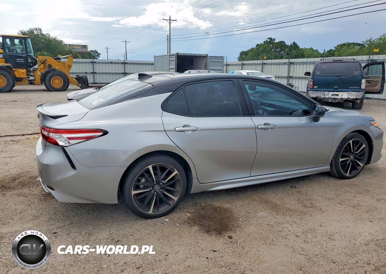 2020 Toyota Camry Xse VIN:4T1K61AK2LU303061 - 3