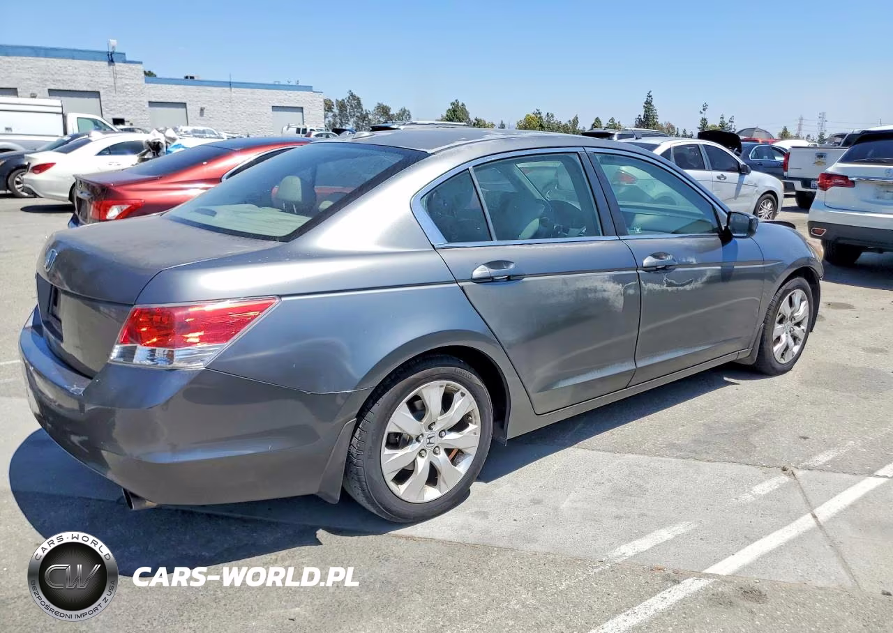 2008 Honda Accord Exl VIN:JHMCP26858C049592 - 3
