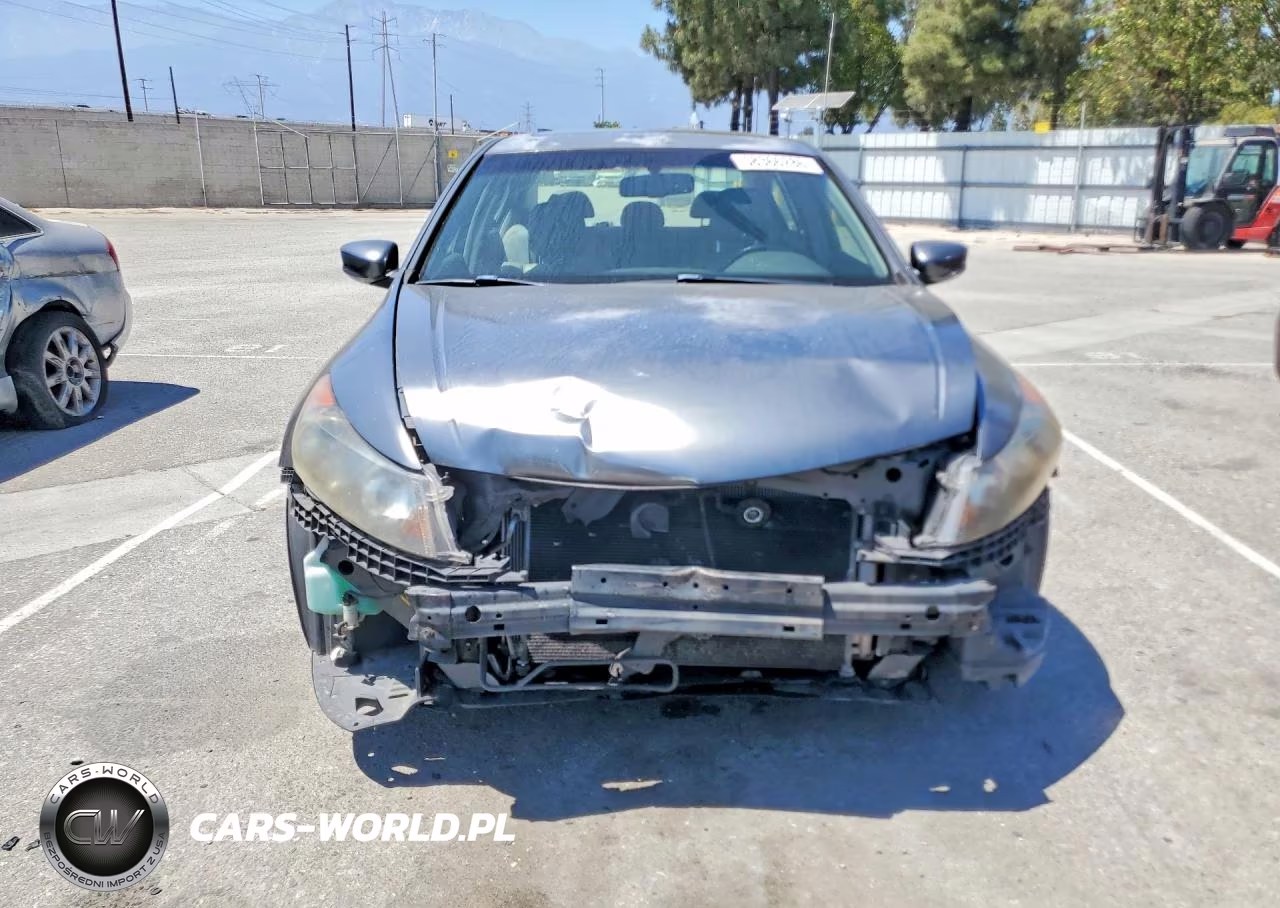 2008 Honda Accord Exl VIN:JHMCP26858C049592 - 5
