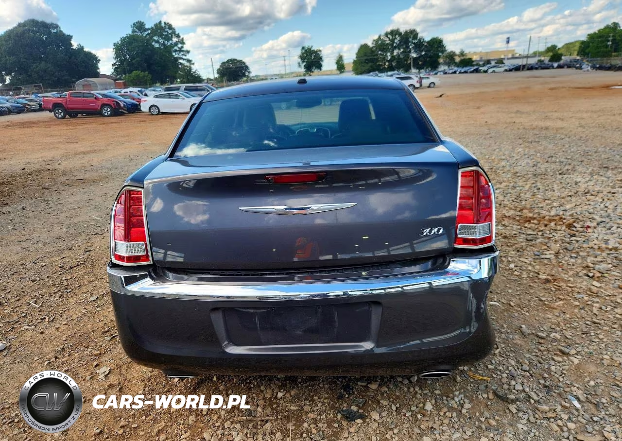 2013 Chrysler 300 VIN:2C3CCAAG7DH557824 - 6