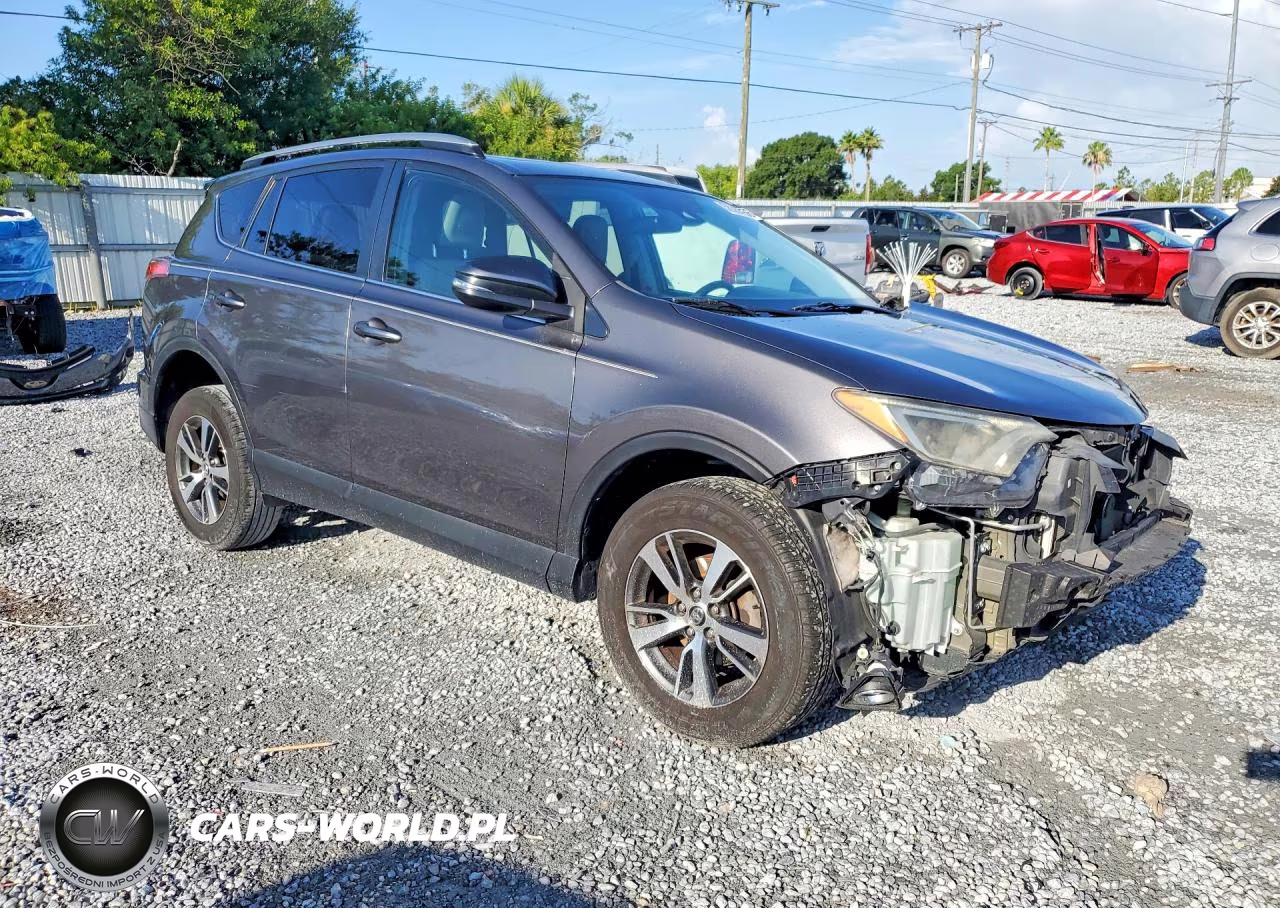 2017 Toyota Rav4 Xle VIN:2T3WFREVXHW393823 - 4