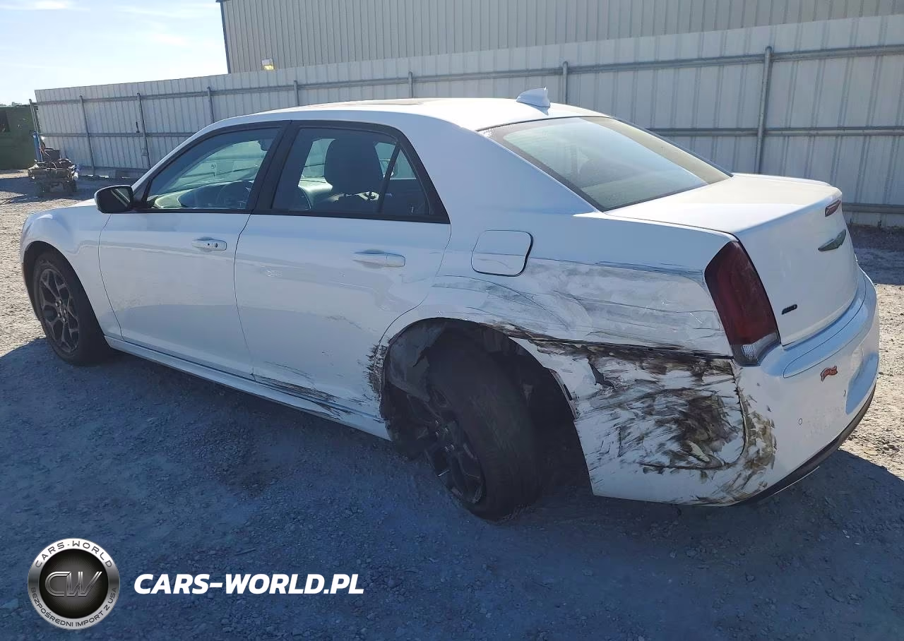 2023 Chrysler 300 Touring L VIN:2C3CCASG8PH620691 - 2