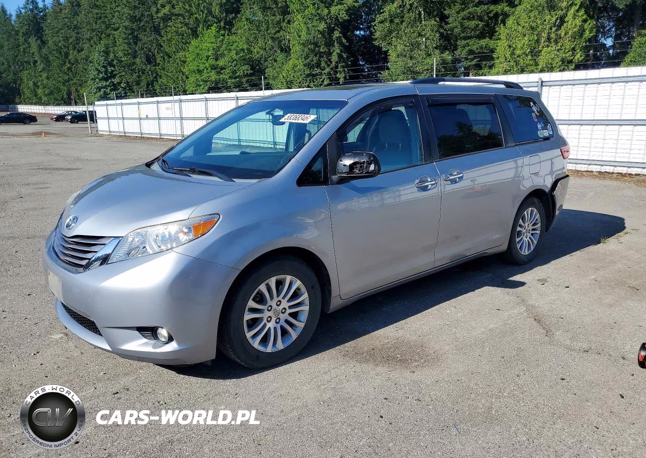 2015 Toyota Sienna Xle 8-Passenger