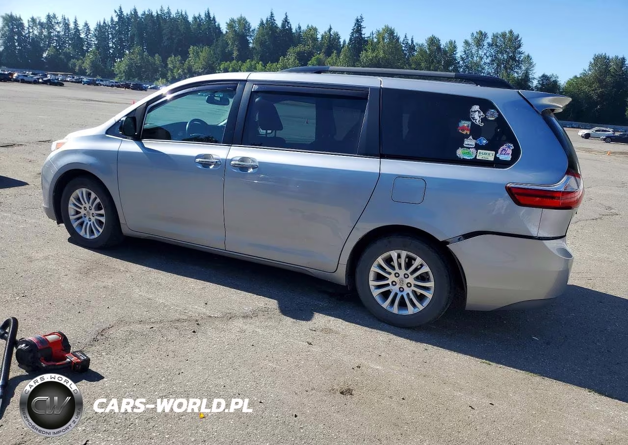 2015 Toyota Sienna Xle 8-Passenger VIN:5TDYK3DC7FS632809 - 2