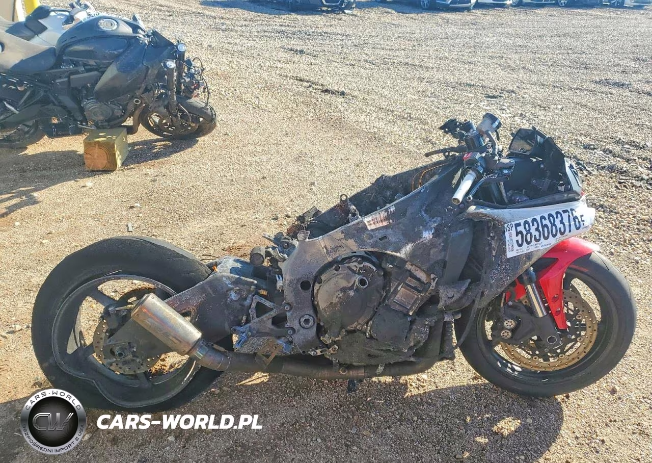 2016 Yamaha Yzfr1S – zdjęcie 1 z 9