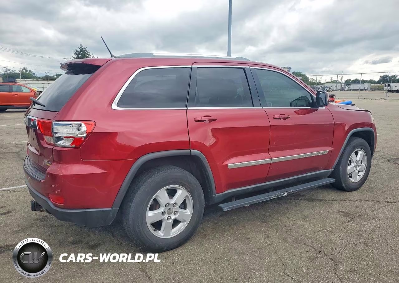 2012 Jeep Grand Cherokee Laredo VIN:1C4RJFAG6CC170241 - 3