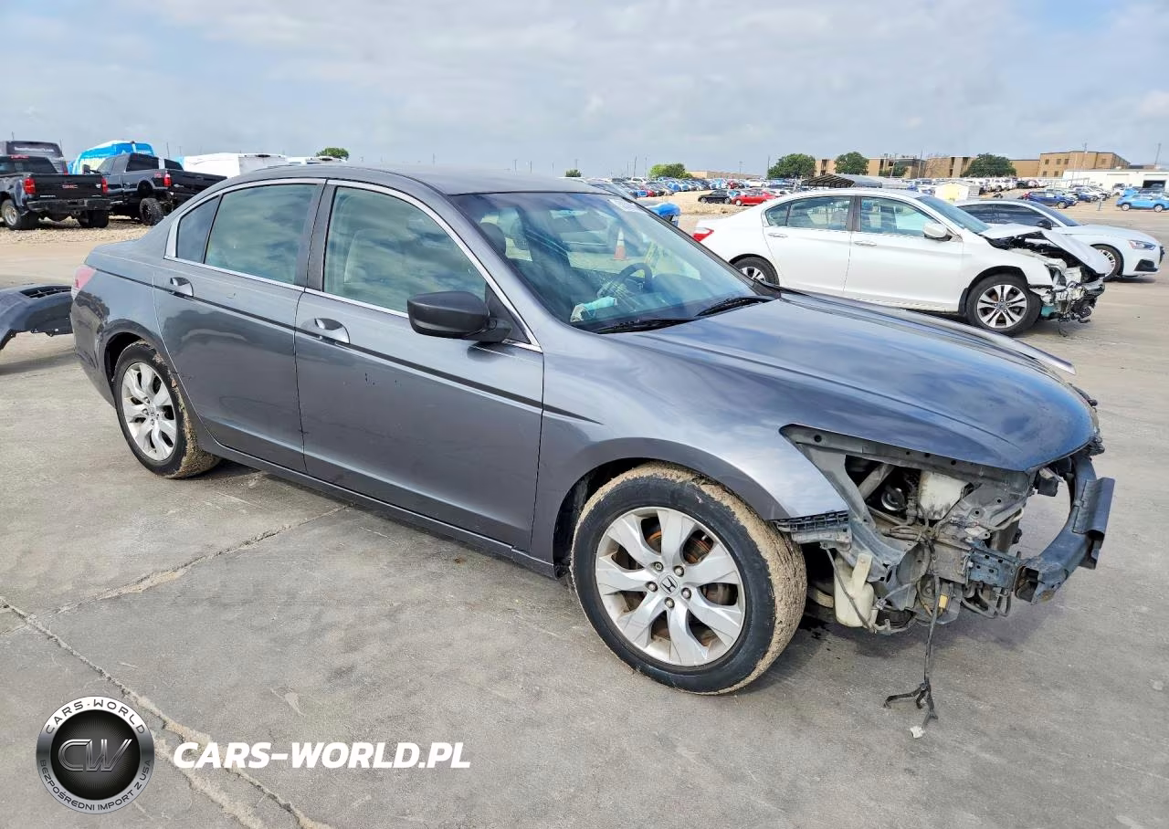 2008 Honda Accord Lx VIN:JHMCP26368C063523 - 4