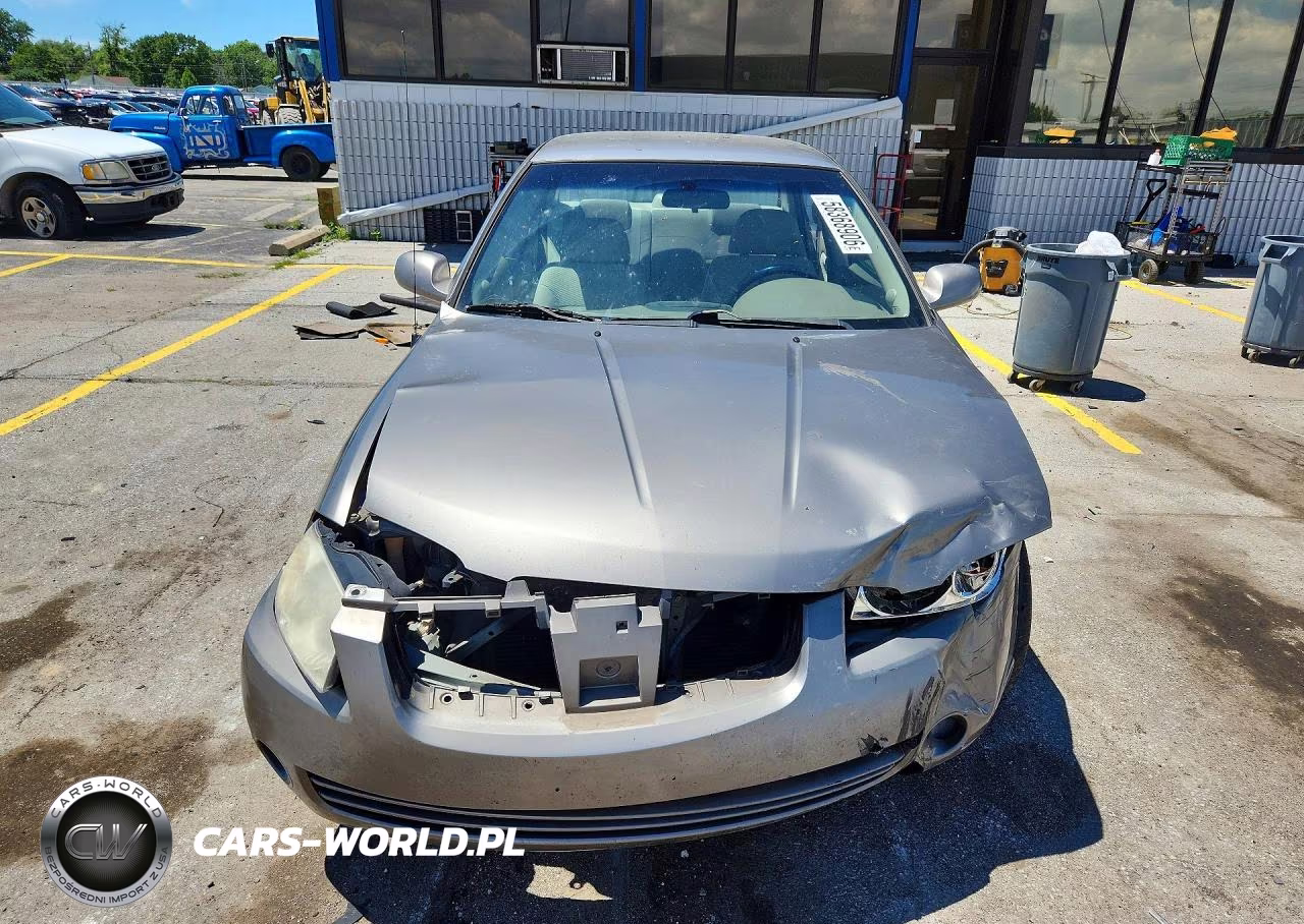 2004 Nissan Sentra 1.8 VIN:3N1CB51D54L470302 - 5