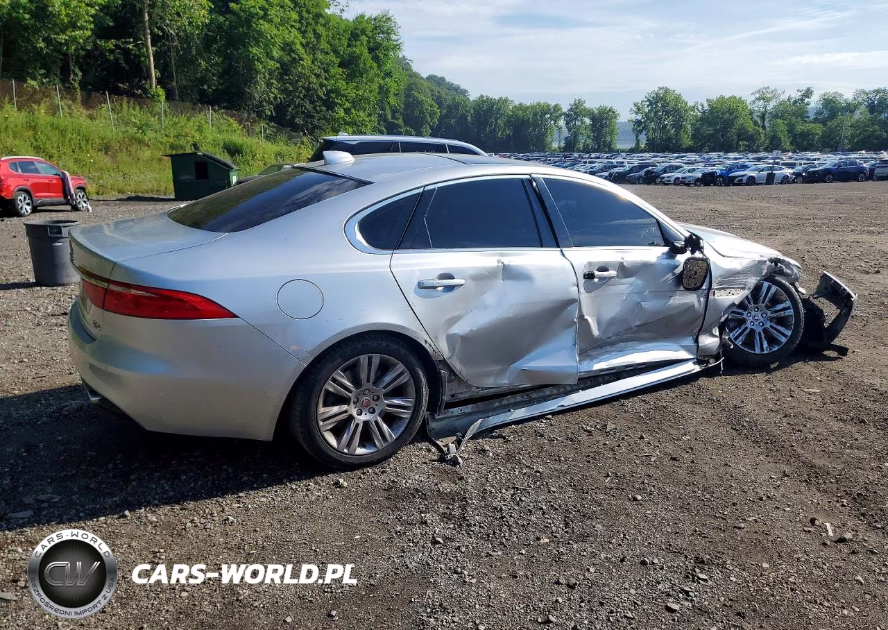2016 Jaguar Xf Prestige VIN:SAJBK4BV8GCY20386 - 3