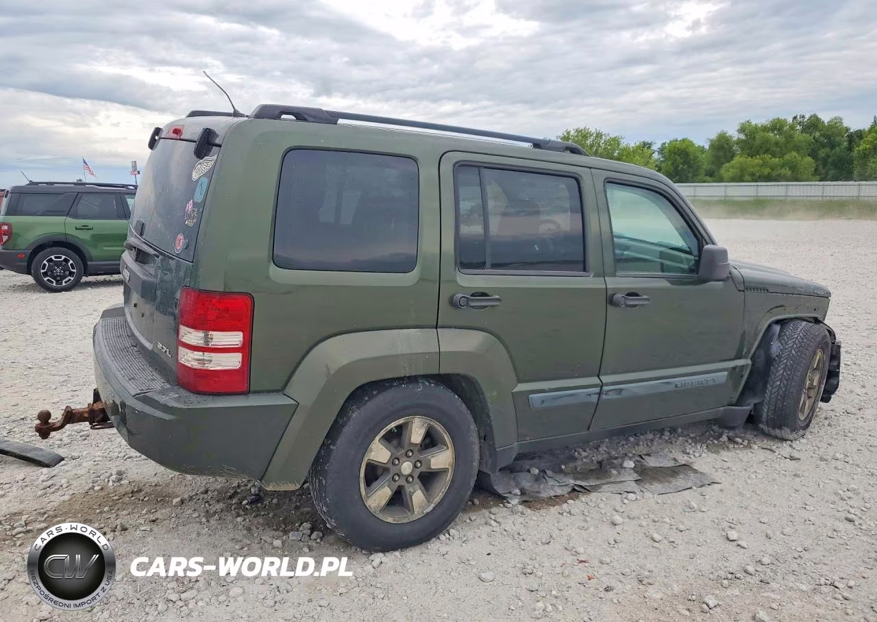 2008 Jeep Liberty Sport VIN:1J8GN28K78W193704 - 3