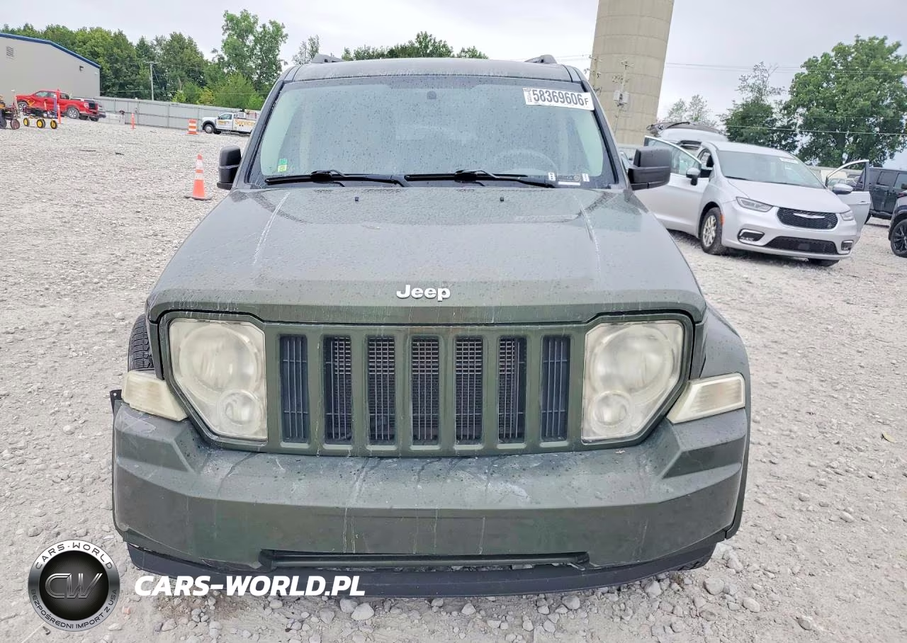2008 Jeep Liberty Sport VIN:1J8GN28K78W193704 - 5
