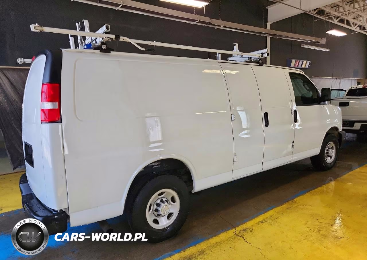 2020 Chevrolet Express G3500 VIN:1GCZGHFGXL1152856 - 3