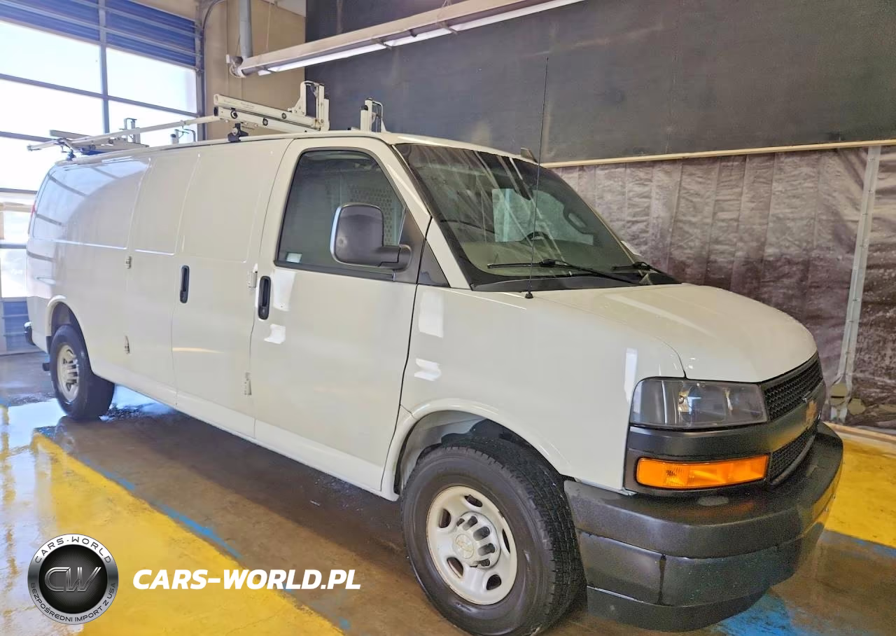 2020 Chevrolet Express G3500 VIN:1GCZGHFGXL1152856 - 4