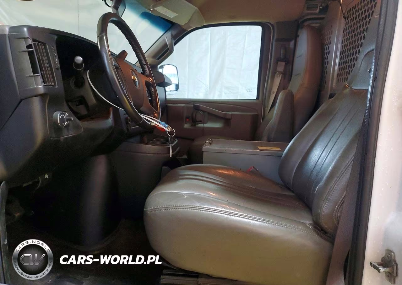 2020 Chevrolet Express G3500 VIN:1GCZGHFGXL1152856 - 7
