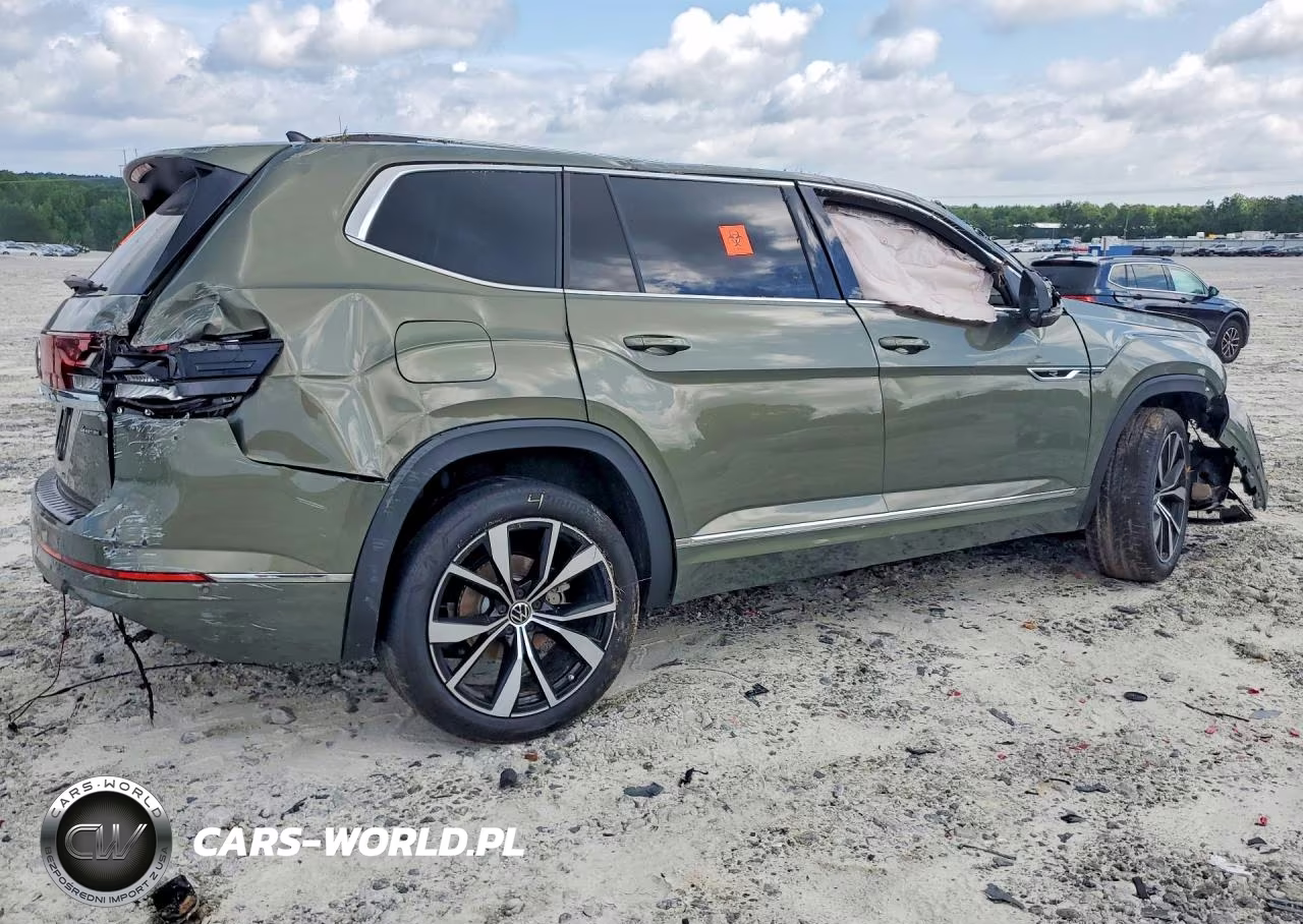 2025 Volkswagen Atlas Sel Premium R-Line VIN:1V2FR2CA5SC532196 - 3
