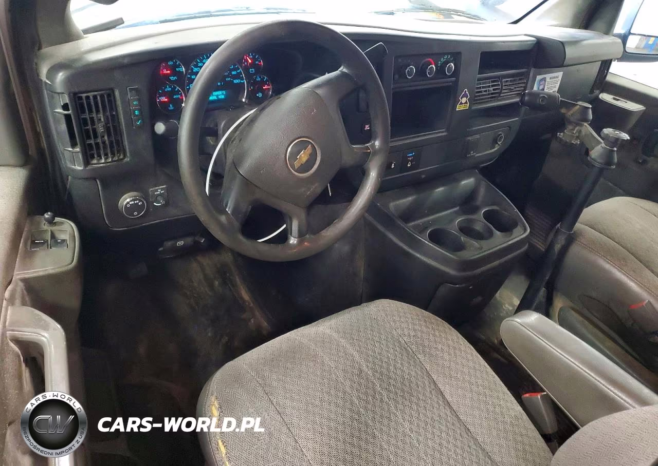 2019 Chevrolet Express 2500 Cargo Delivery Van VIN:1GCWGAF1XK1208086 - 8