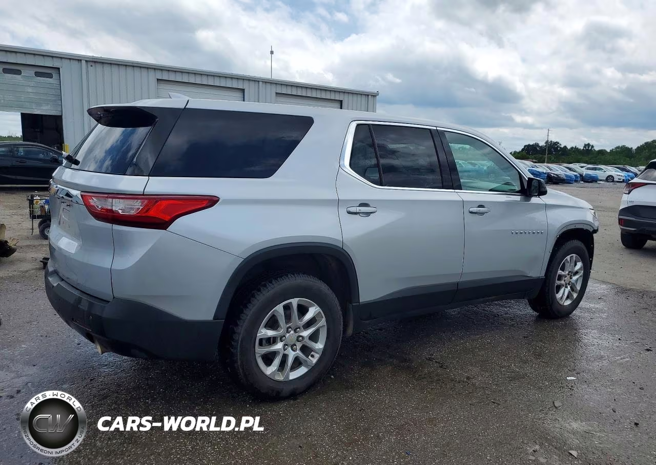 2019 Chevrolet Traverse Ls VIN:1GNERLKW9KJ239002 - 3