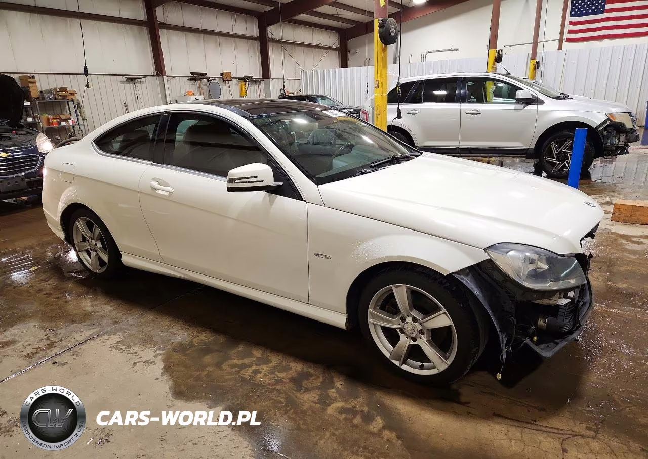 2012 Mercedes-Benz C 250 VIN:WDDGJ4HB9CF803230 - 4