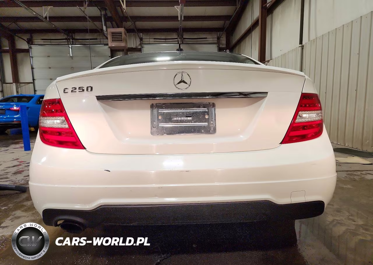 2012 Mercedes-Benz C 250 VIN:WDDGJ4HB9CF803230 - 6