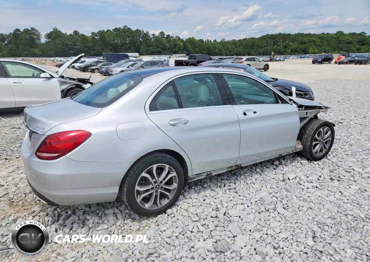 2018 Mercedes-Benz C 300 4Matic VIN:55SWF4KB5JU235476 - 3