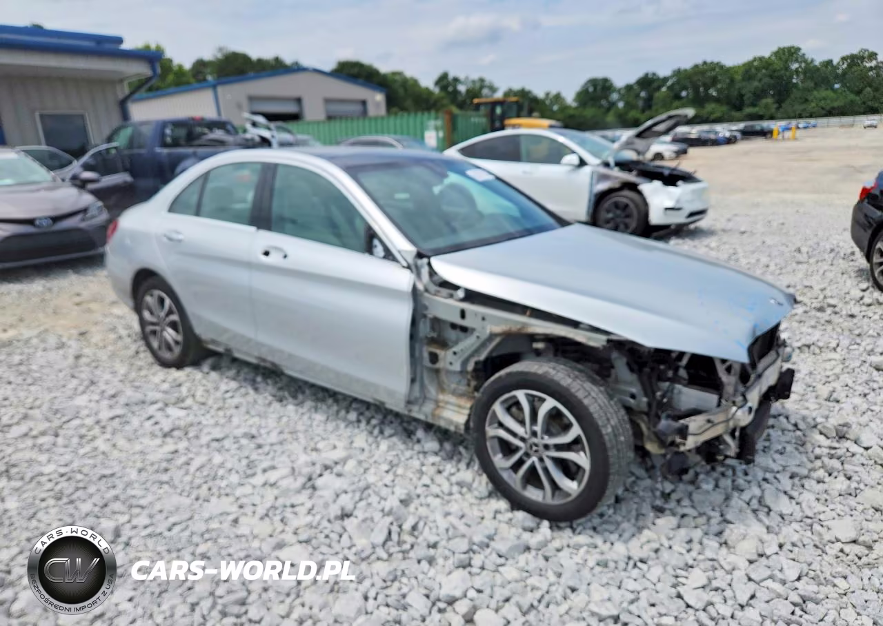 2018 Mercedes-Benz C 300 4Matic VIN:55SWF4KB5JU235476 - 4