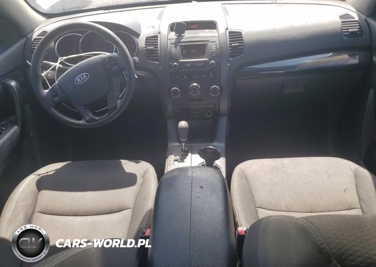 2013 Kia Sorento Lx VIN:5XYKT4A68DG414735 - 10
