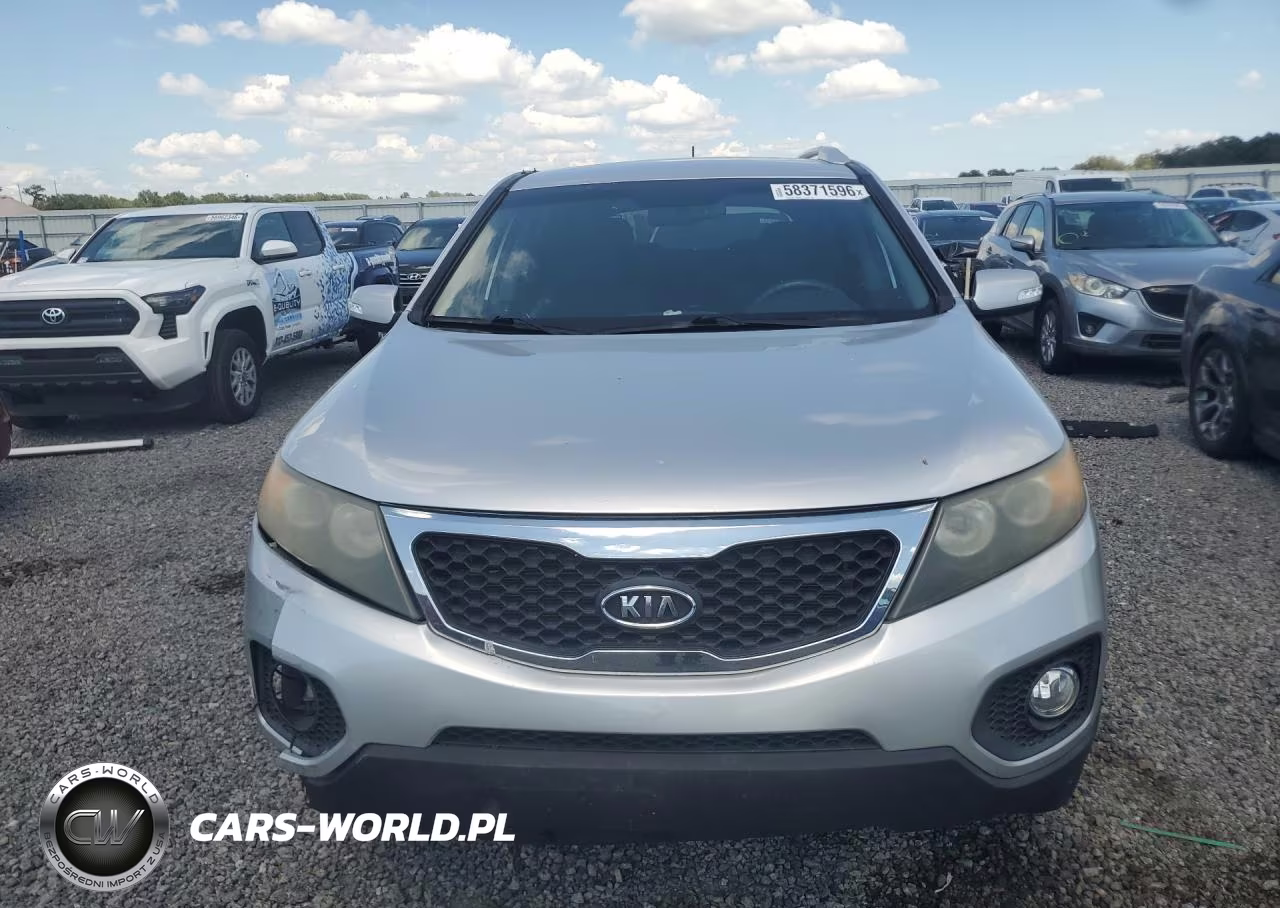 2013 Kia Sorento Lx VIN:5XYKT4A68DG414735 - 5