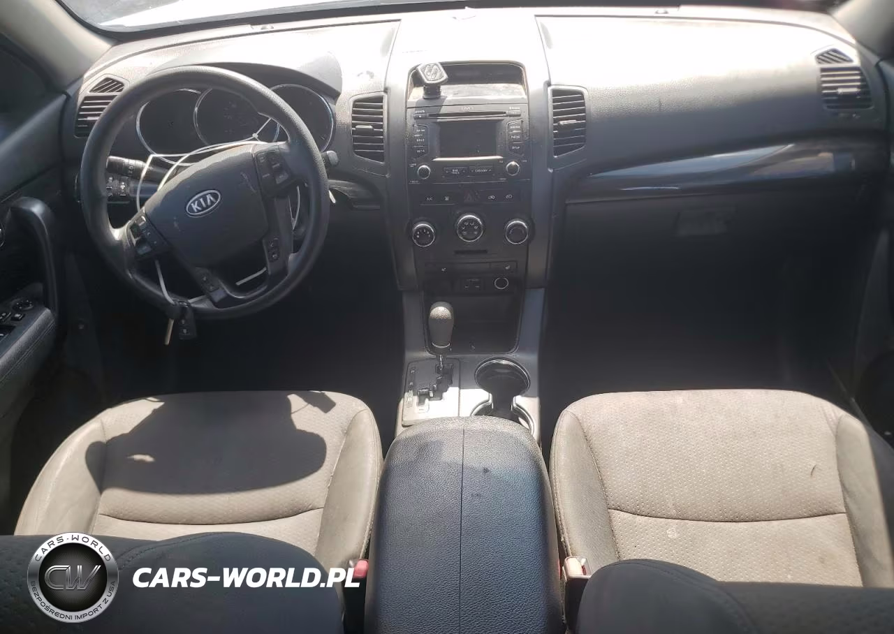 2013 Kia Sorento Lx VIN:5XYKT4A68DG414735 - 8