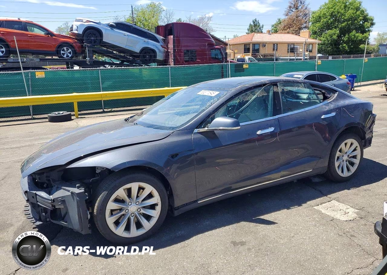 2015 Tesla Model S