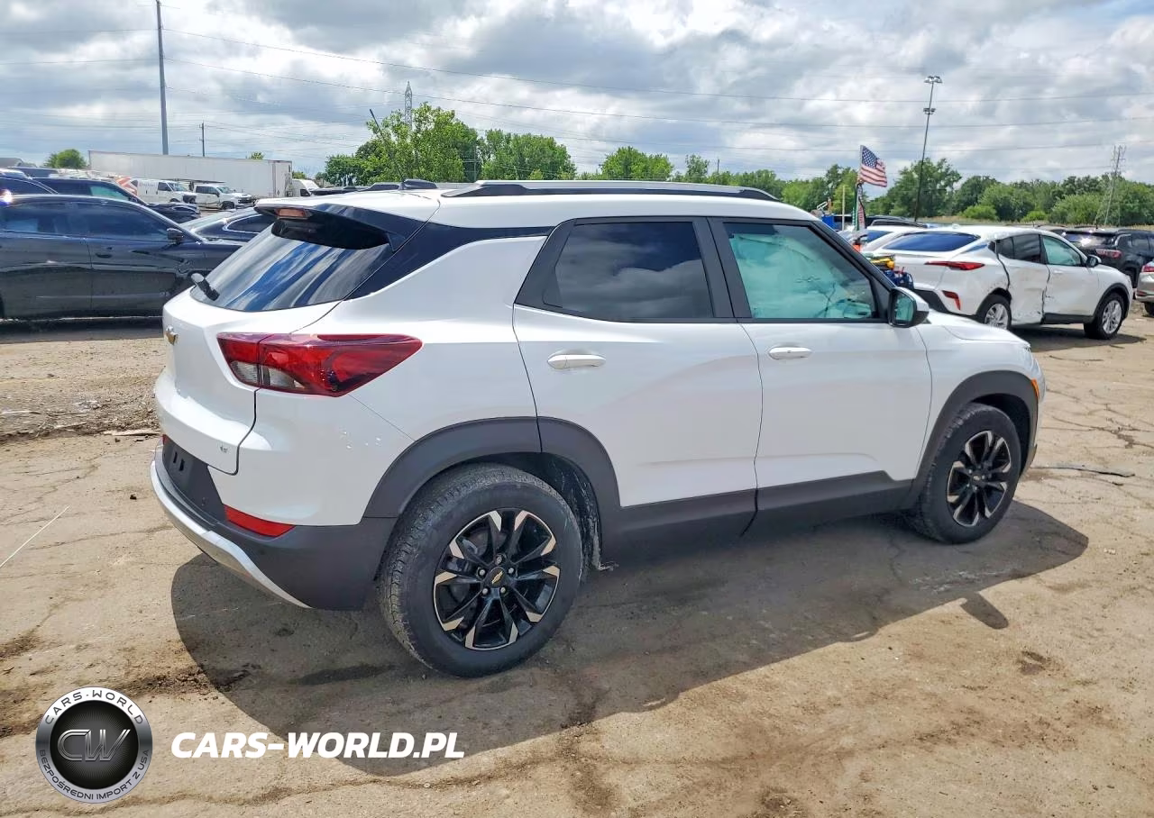 2021 Chevrolet Trailblazer Lt VIN:KL79MPSL0MB043546 - 3