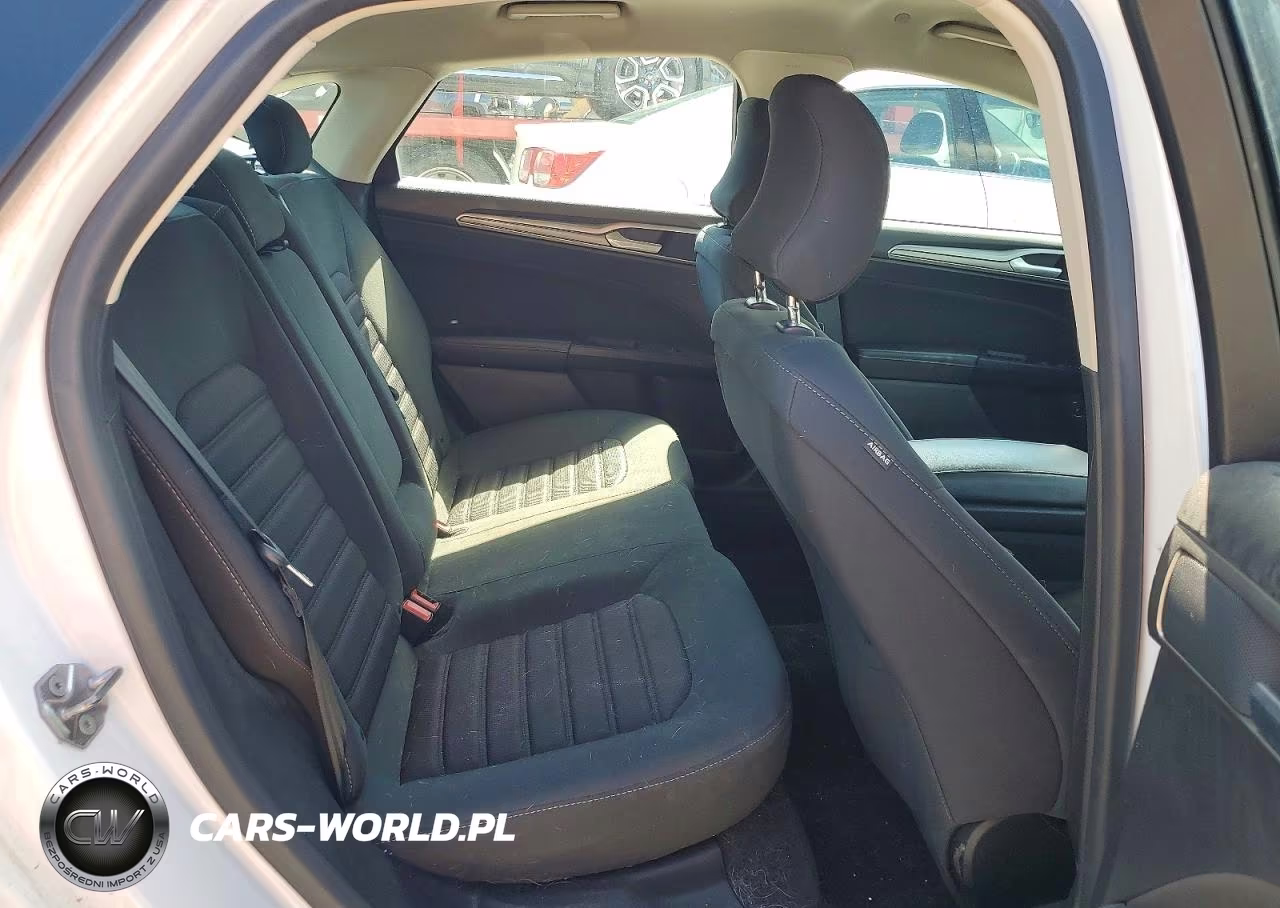 2019 Ford Fusion Se VIN:3FA6P0LU0KR184966 - 10