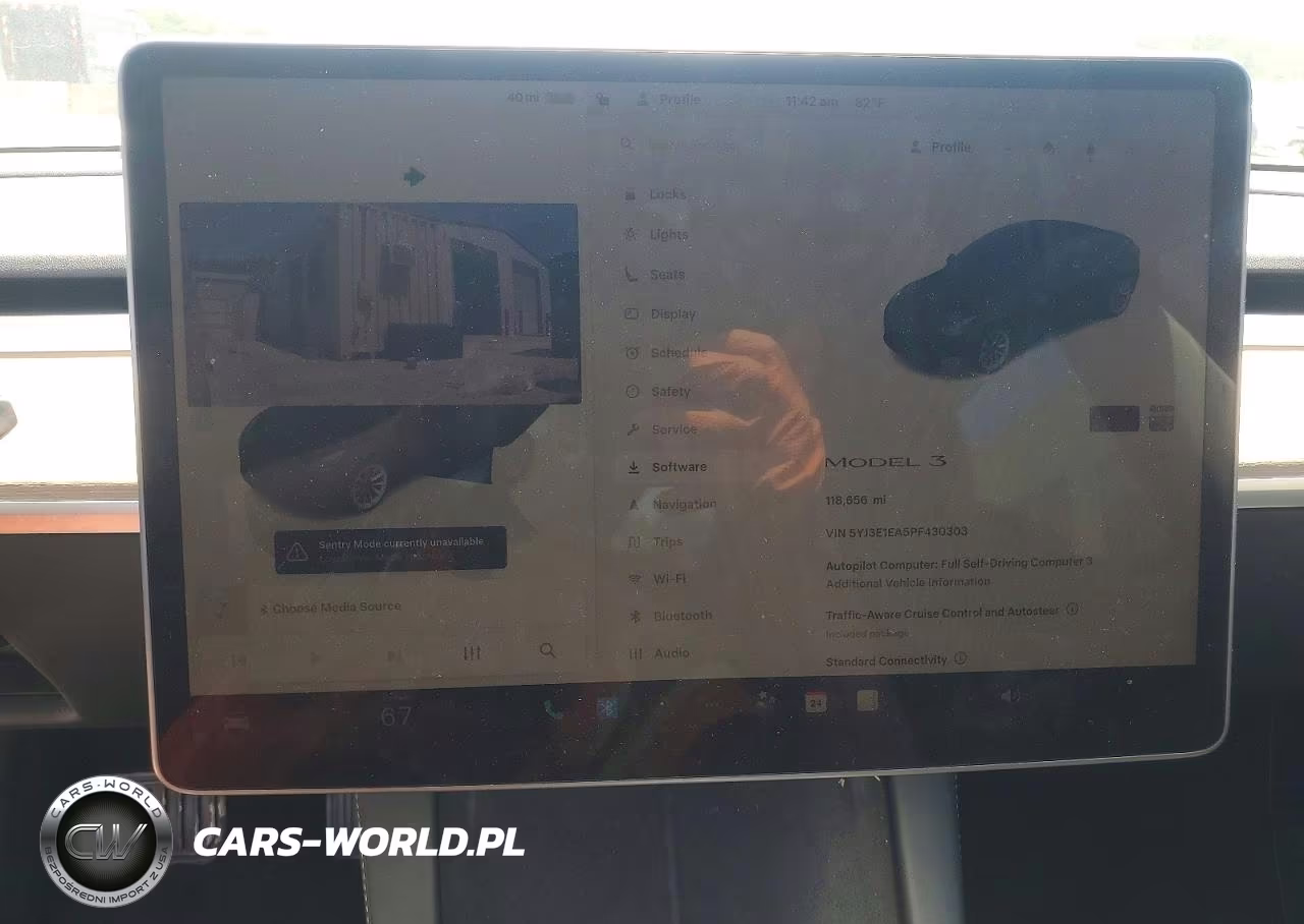 2023 Tesla Model 3 VIN:5YJ3E1EA5PF430303 - 9