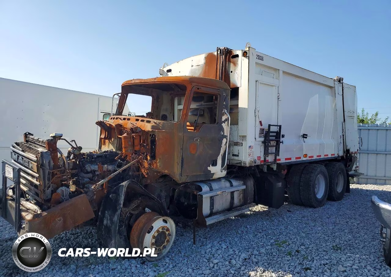2018 Mack Gu800 Refuse Truck VIN:1M2AX13C0JM041777 - 2