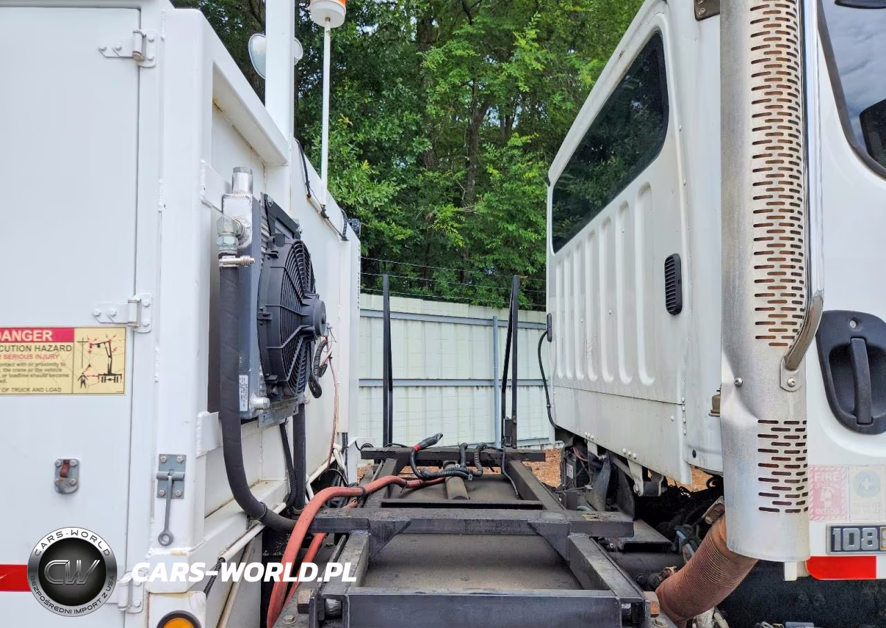 2015 Freightliner 108Sd Utility - Service Truck VIN:1FVAG0CY0FHGE3379 - 6