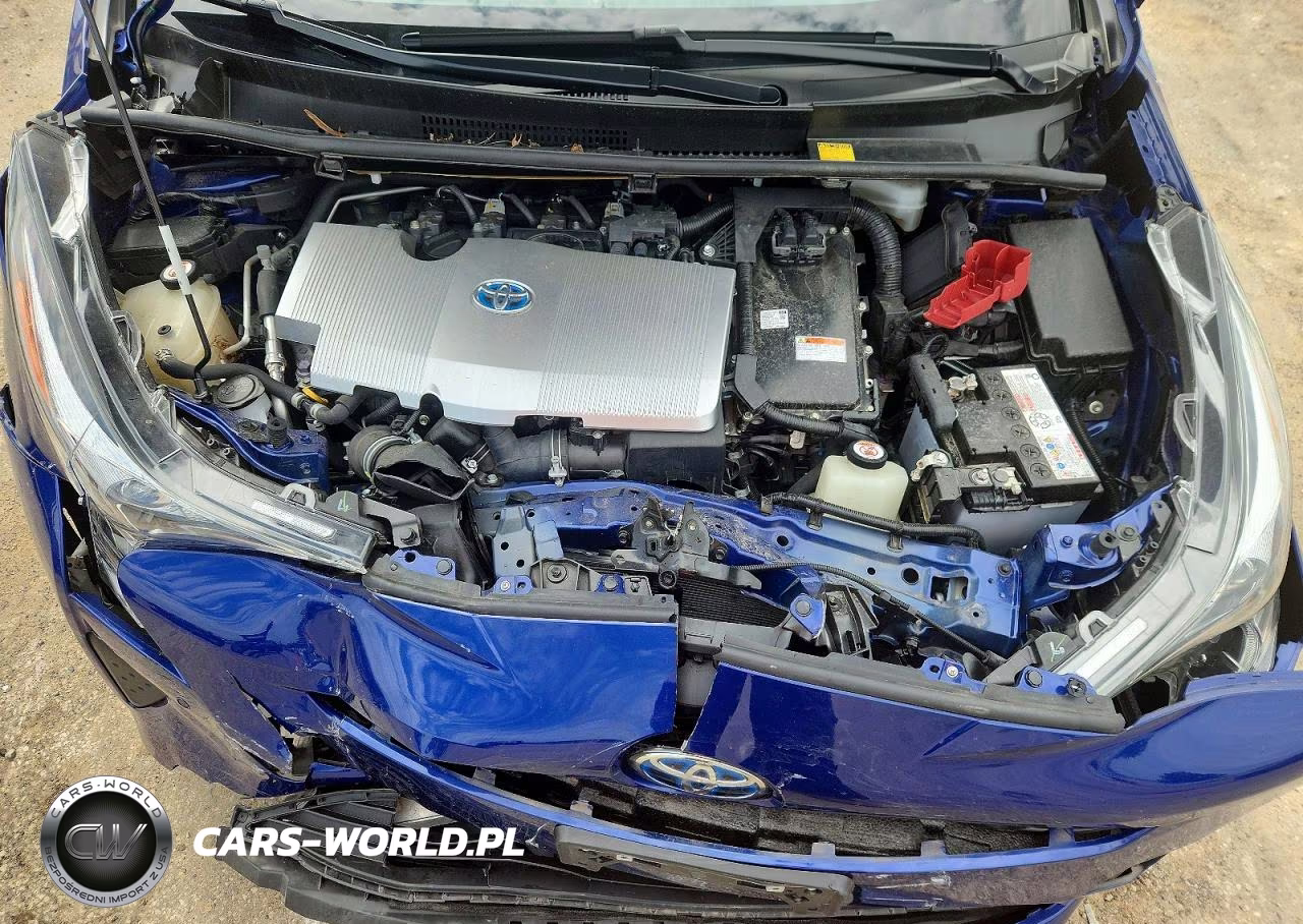 2018 Toyota Prius Two VIN:JTDKBRFU3J3069881 - 11