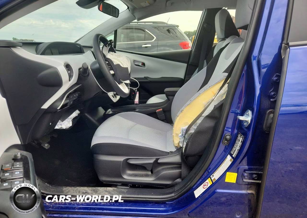 2018 Toyota Prius Two VIN:JTDKBRFU3J3069881 - 7