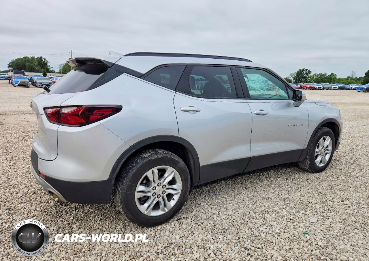 2022 Chevrolet Blazer 2Lt VIN:3GNKBHR44NS141586 - 3