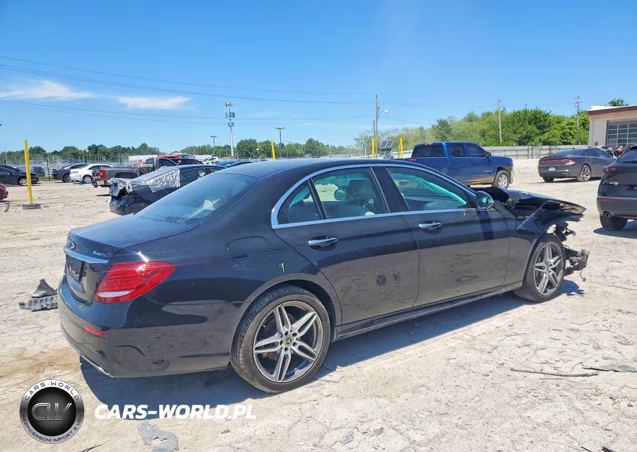 2019 Mercedes-Benz E 300 4Matic VIN:WDDZF4KB4KA543284 - 3