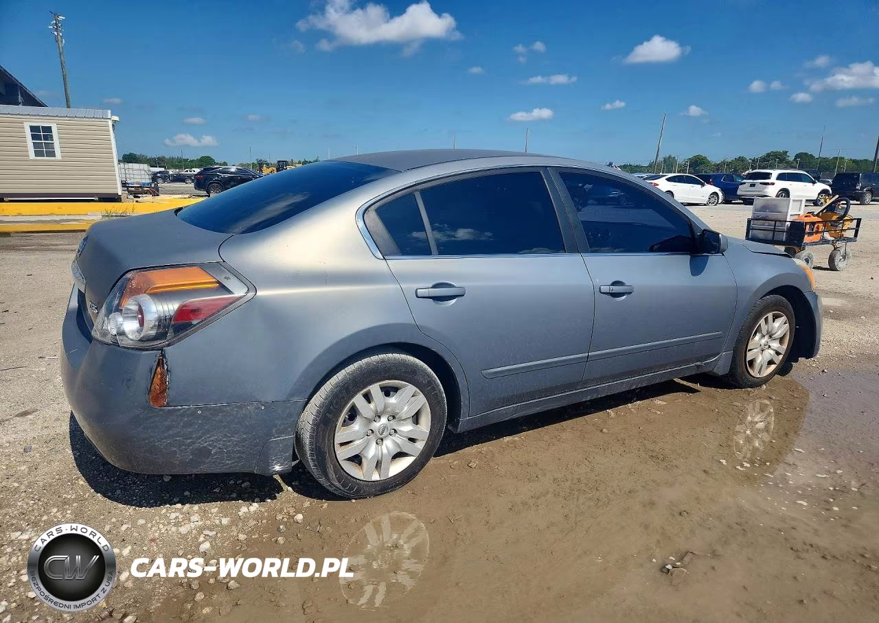 2010 Nissan Altima Base-S VIN:1N4AL2AP4AC191320 - 3