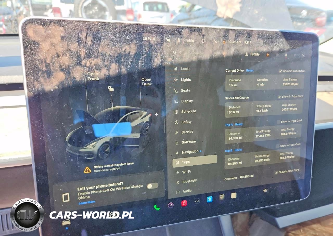 2022 Tesla Model 3 VIN:5YJ3E1EB5NF203571 - 9