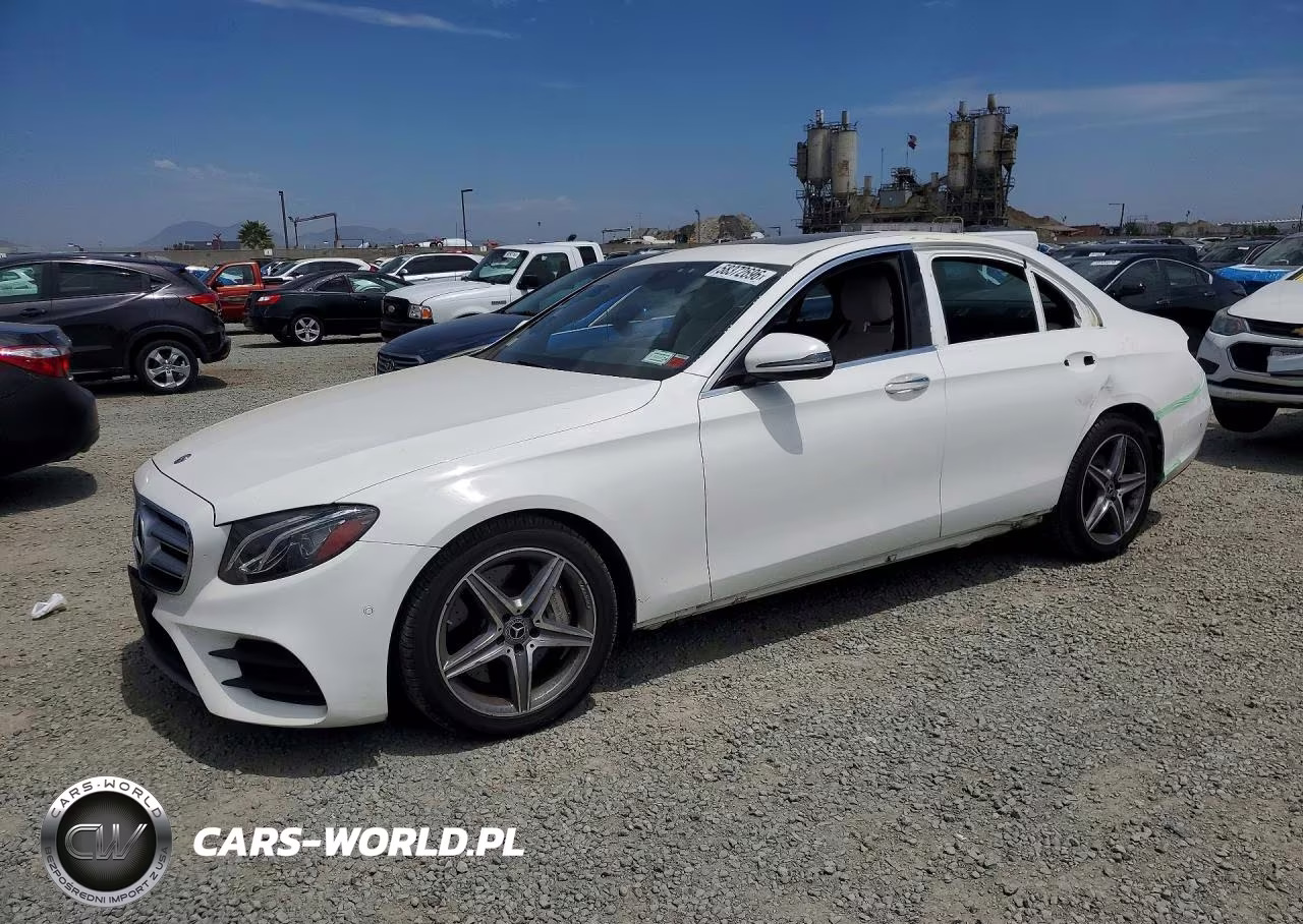 2018 Mercedes-Benz E 300 – zdjęcie 1 z 13