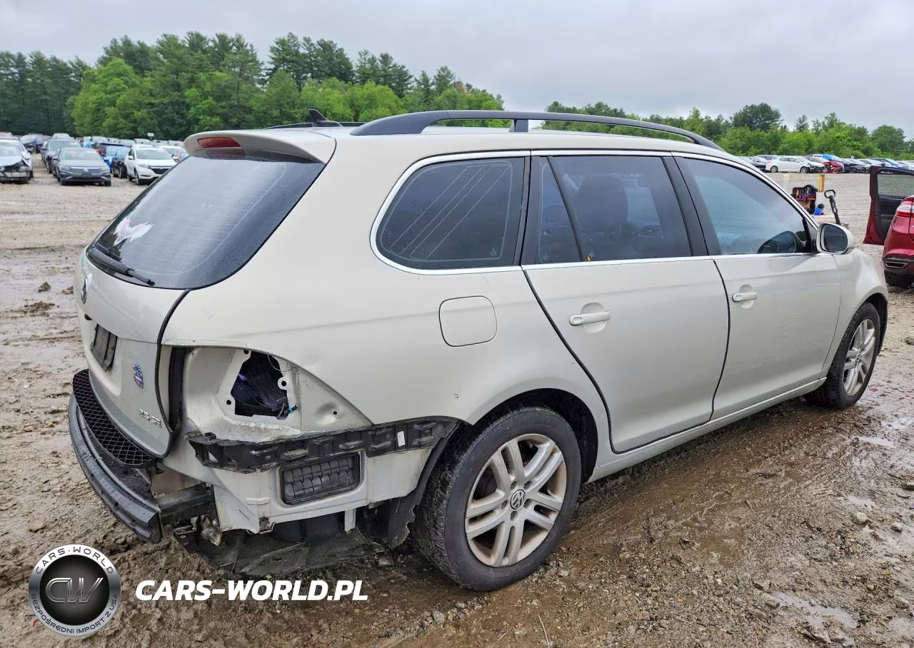 2011 Volkswagen Jetta S VIN:3VWPZ7AJ6BM613998 - 3