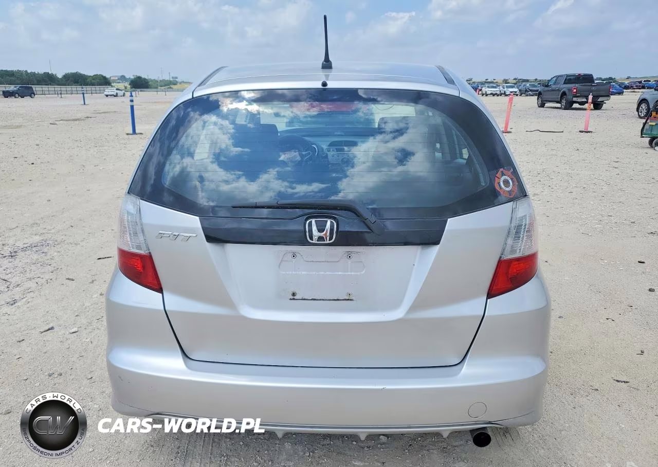 2012 Honda Fit VIN:JHMGE8H33CC029037 - 6
